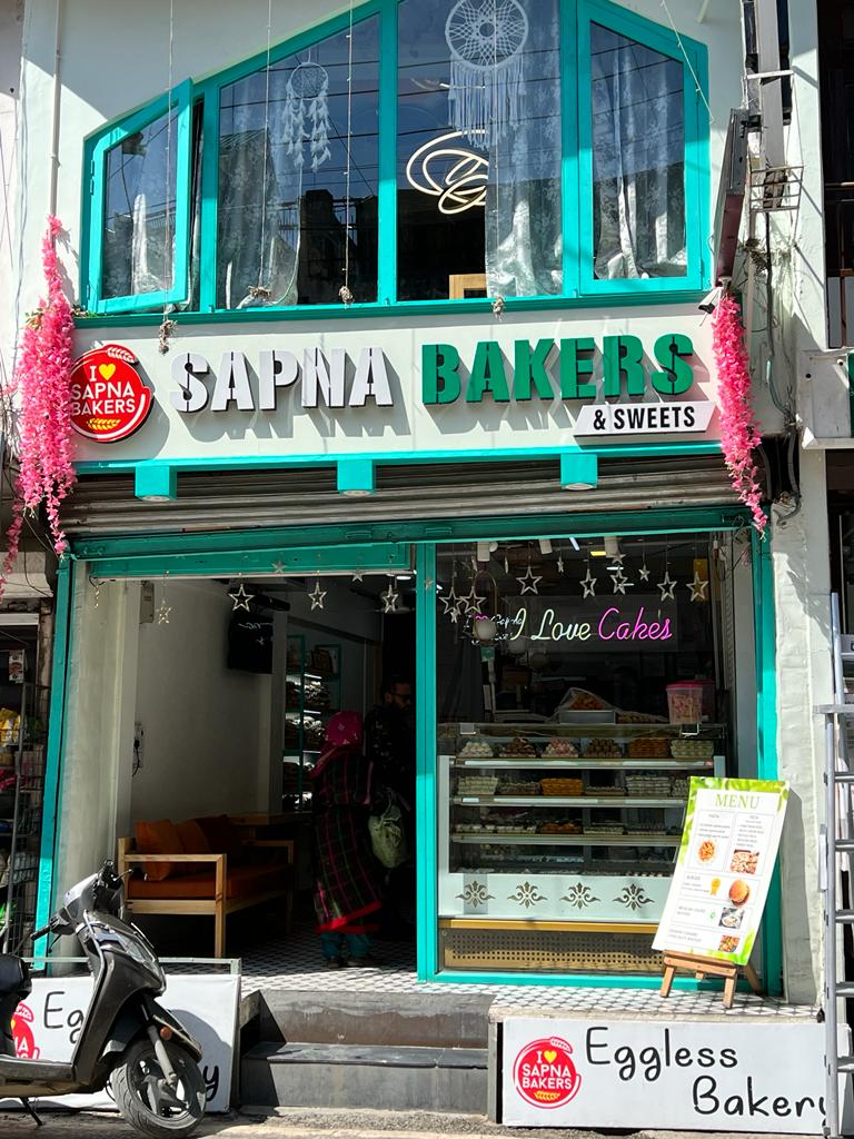 Sapna Bakers/sapna Bakery/Bakery in kullu